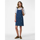 PIECES PIECES dam klänning PCFLORA Dress Medium Blue Denim WHITE FLOWER EMBROIDE