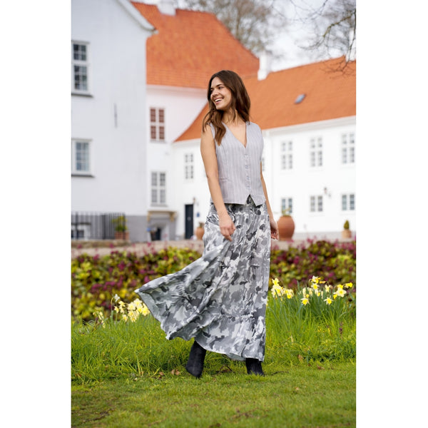 MARTA DU CHATEAU Marta du chateau dam kjol 5201 Skirt GreyCamo4179