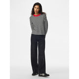 PIECES PIECES Dam stickad PCJASSY Knit Black CLOUD DANCER + HIGH RISK RED NECK