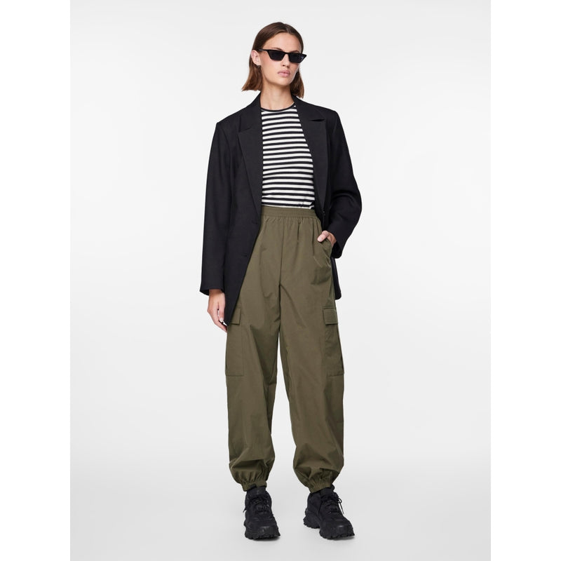 PIECES PIECES dam byxor PCANNA Pant Deep Lichen Green