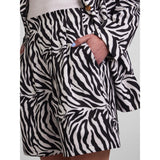 PIECES Pieces dam shorts PCSIZE Restudsalg Bright White Black Zebra