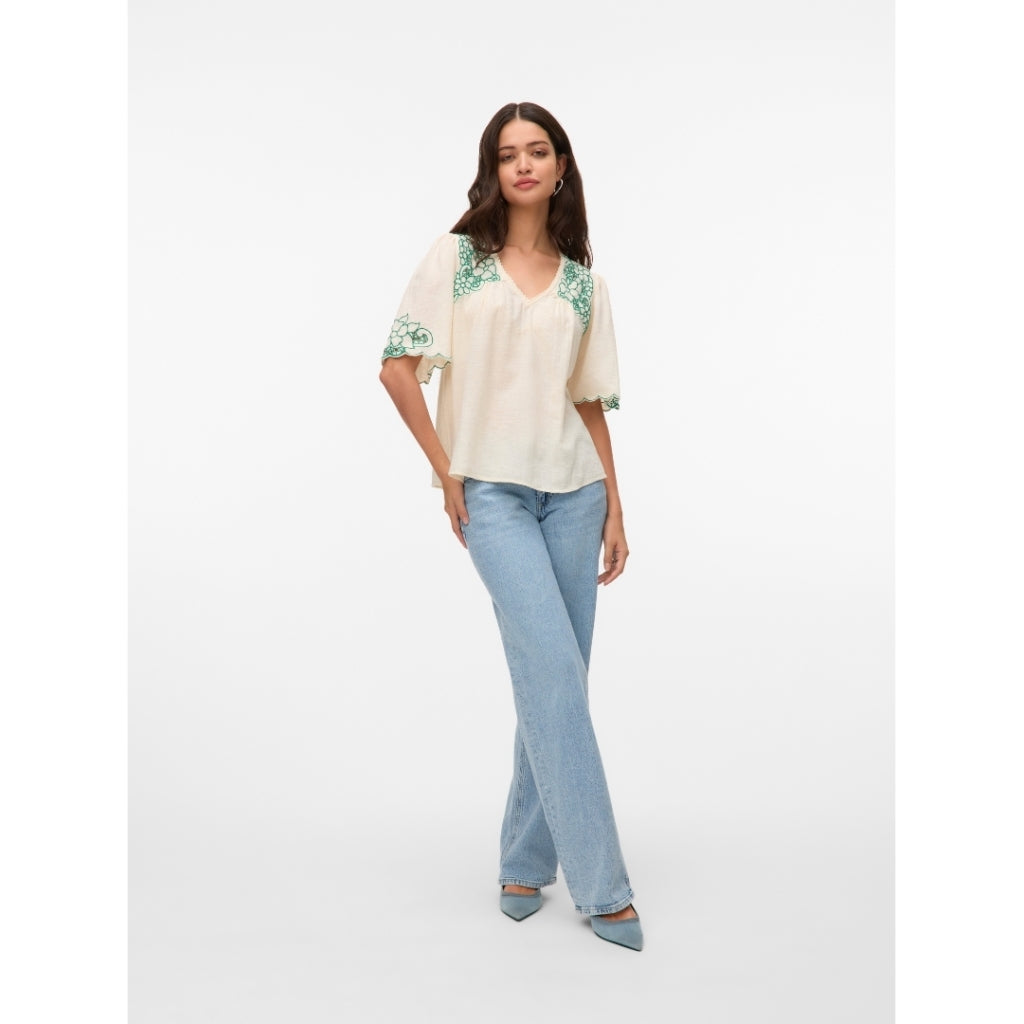 VERO MODA dam blus VMBRIDGET - Birch BOSPHORUS EMB.