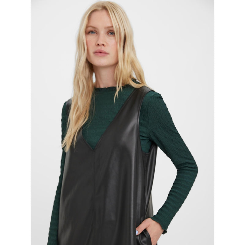 Vero Moda Vero Moda dam klänningVMBELLA Restudsalg Black