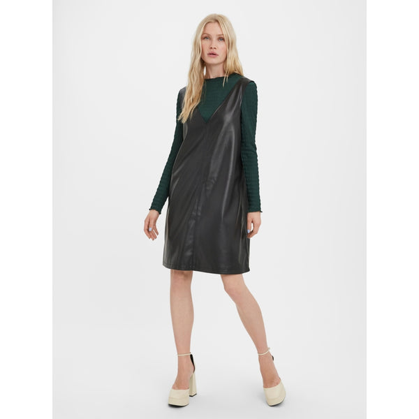 Vero Moda Vero Moda dam klänningVMBELLA Restudsalg Black