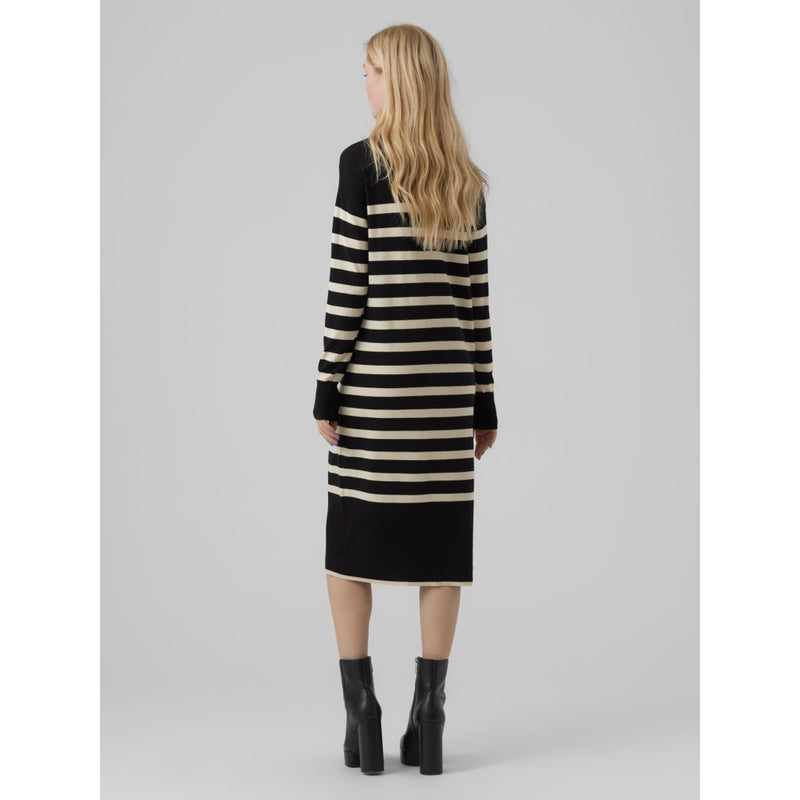 Vero Moda Vero Moda dam klänningVMHAPPINESS Restudsalg Black W. BIRCH